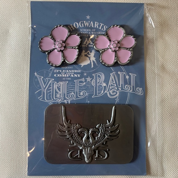 Yule Ball Magnet Set